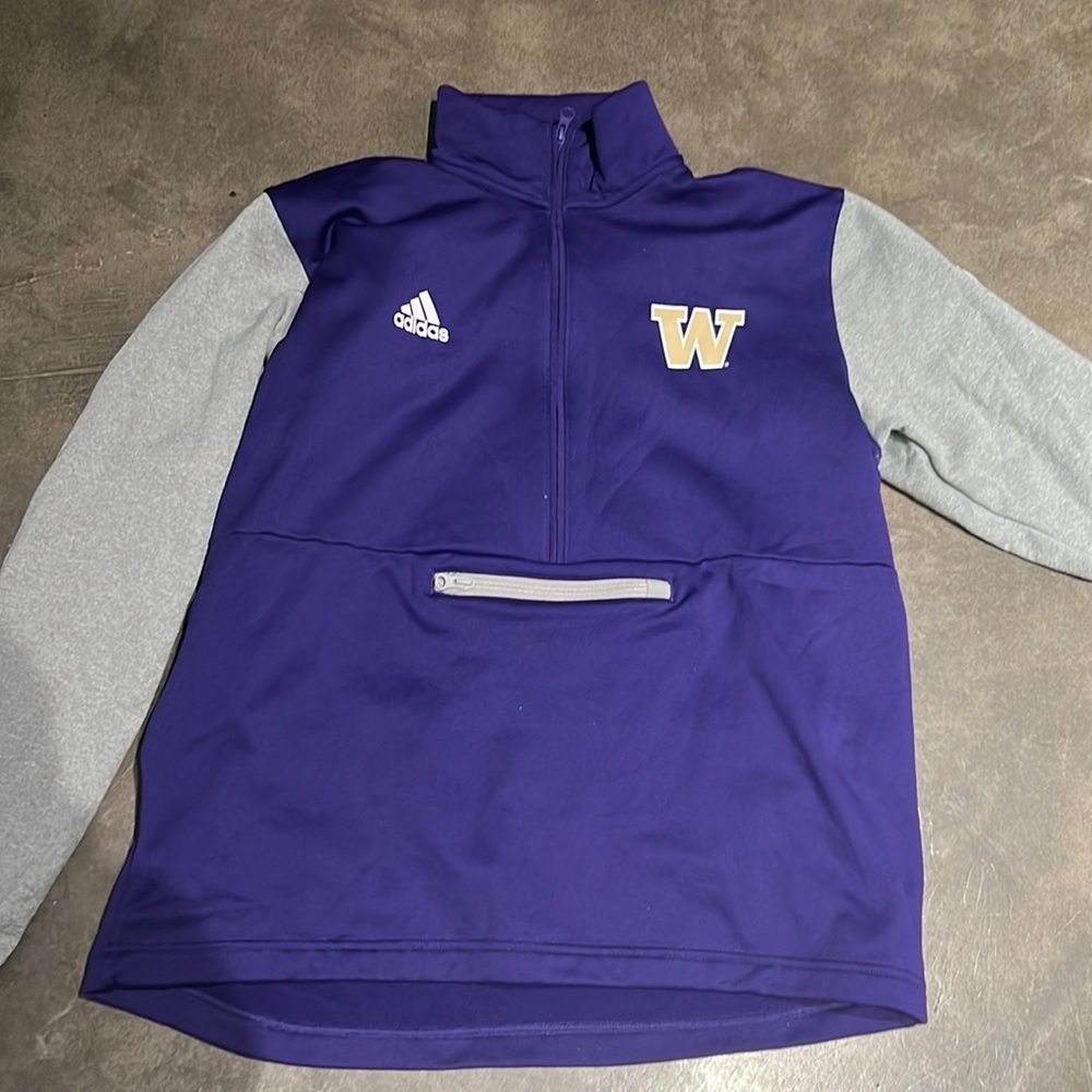 UW quarter zip